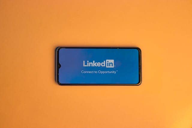 10 Industries where LinkedIn Profile Picture AI can be beneficial