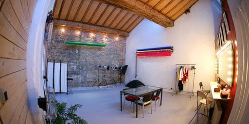 Photo of the Headshots Studio 'Novidia Studio - Photographer Guillaume Raulet'